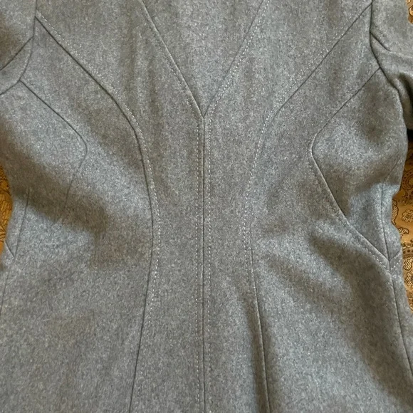 GUESS Jacket - Picture 9 of 9